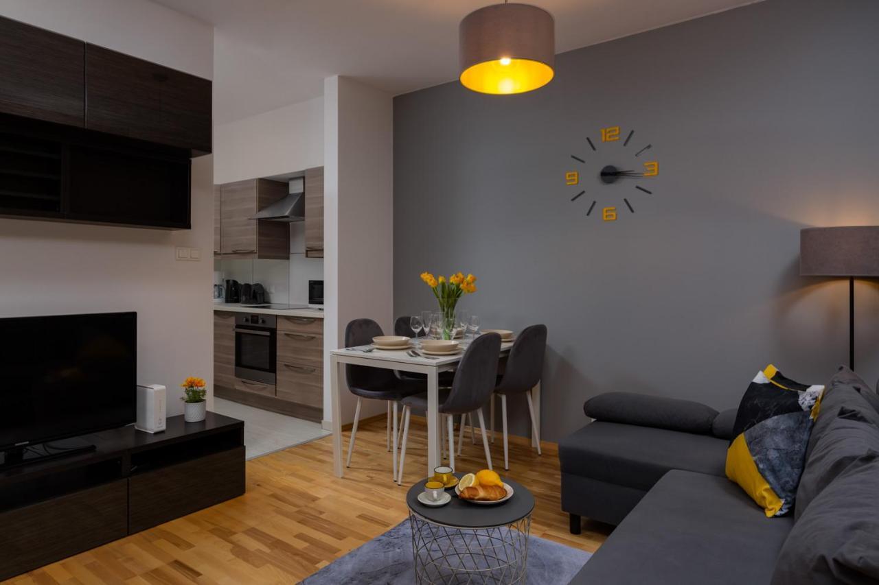 Kolejowa Apartments Warsaw By Noclegi Renters Екстериор снимка