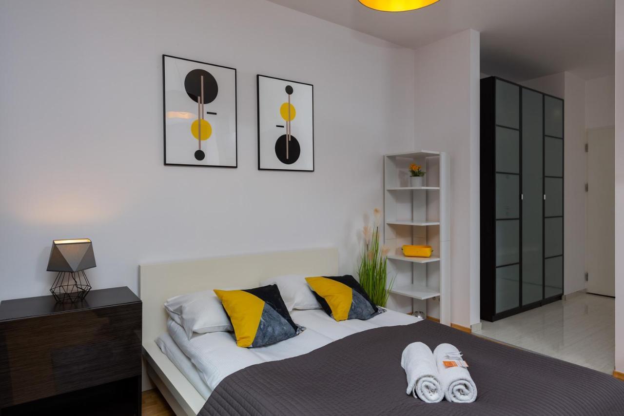 Kolejowa Apartments Warsaw By Noclegi Renters Екстериор снимка