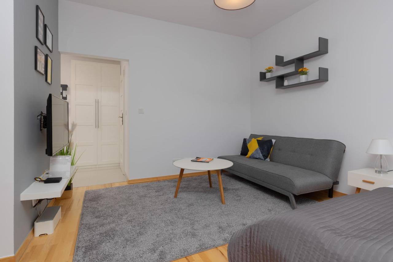 Kolejowa Apartments Warsaw By Noclegi Renters Екстериор снимка