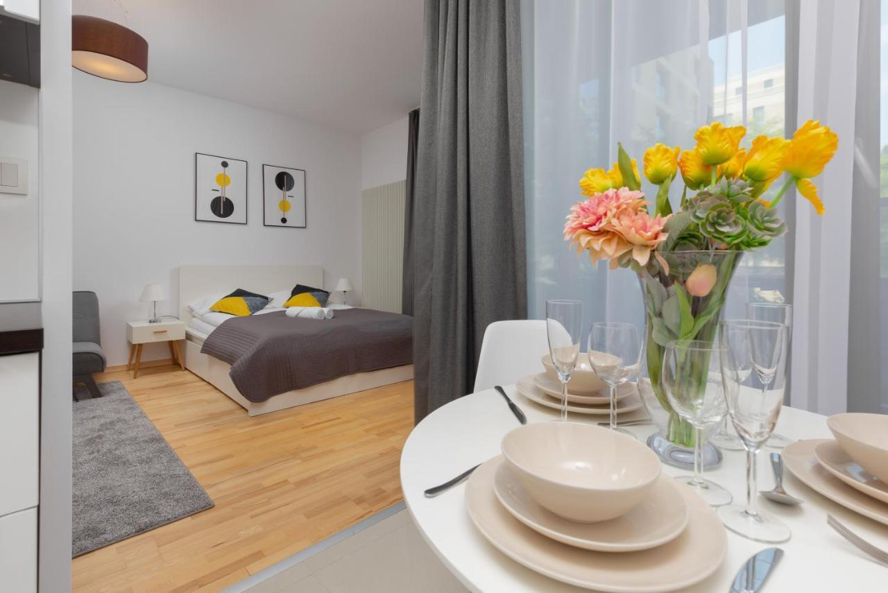 Kolejowa Apartments Warsaw By Noclegi Renters Екстериор снимка