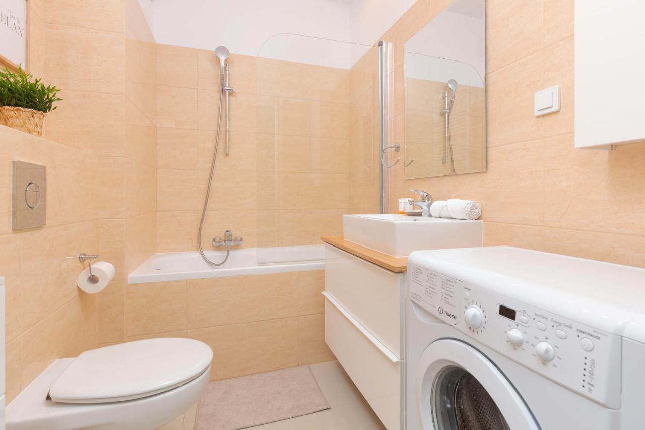Kolejowa Apartments Warsaw By Noclegi Renters Екстериор снимка